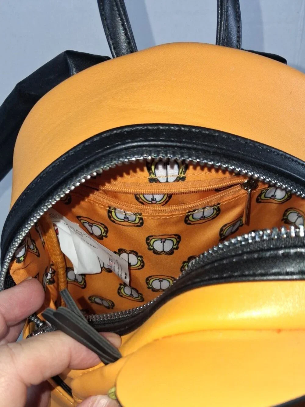 Nickelodeon Classic Comic Character Face Garfield Zippered Mini Backpack Bag